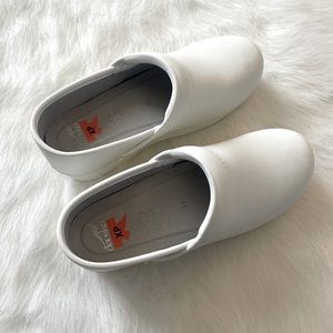 DANSKO women’s professional Clog